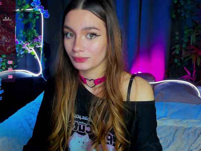 arisollis live cam on BongaCams