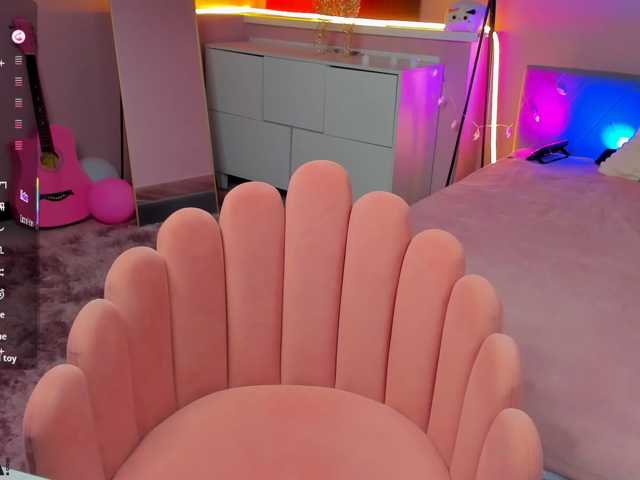 arisollis live cam on BongaCams