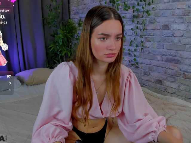 arisollis live cam on BongaCams