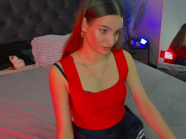 arisollis live cam on BongaCams