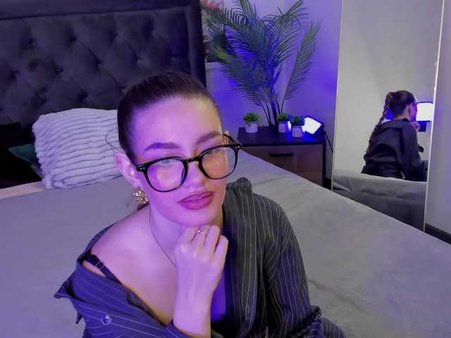 arisollis live cam on BongaCams