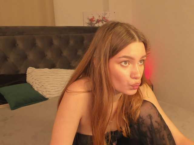 arisollis live cam on BongaCams