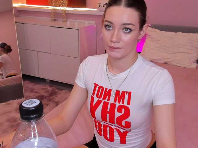 arisollis live cam on BongaCams