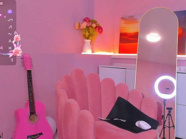 arisollis live cam on BongaCams