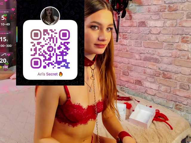 arisollis live cam on BongaCams