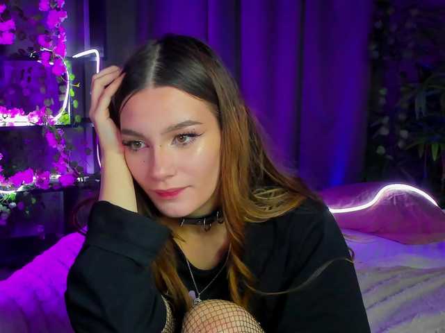 arisollis live cam on BongaCams