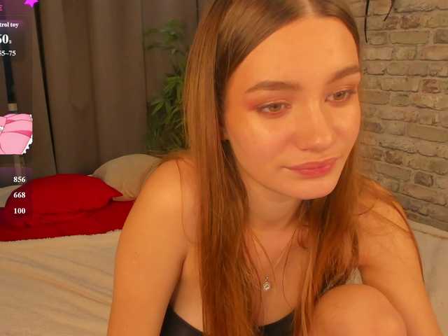 arisollis live cam on BongaCams