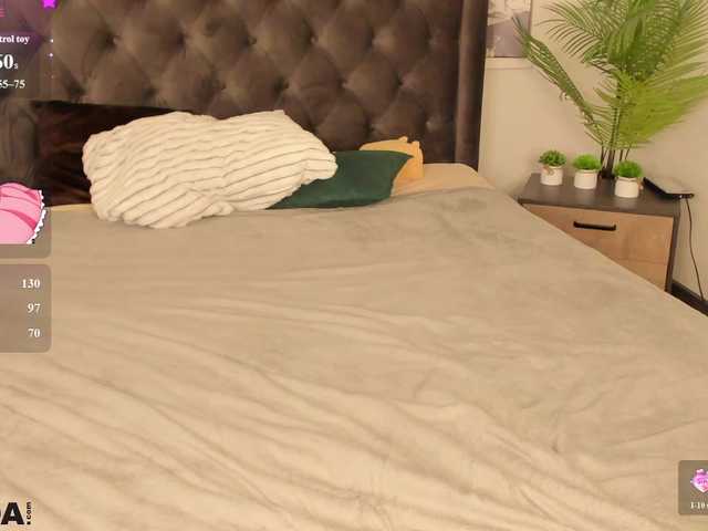 arisollis live cam on BongaCams