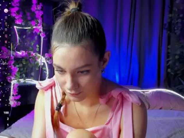 arisollis live cam on BongaCams