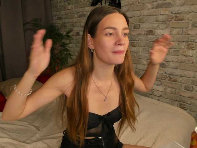 arisollis live cam on BongaCams