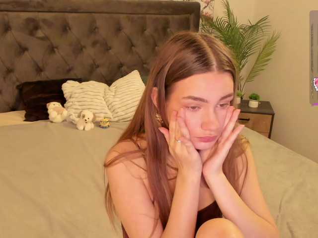 arisollis live cam on BongaCams