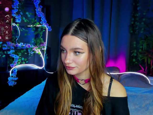 arisollis live cam on BongaCams