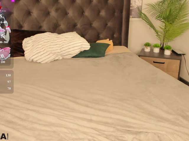 arisollis live cam on BongaCams