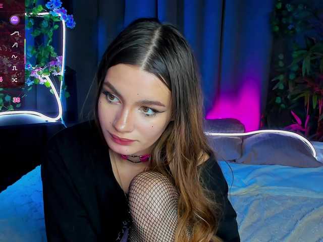 arisollis live cam on BongaCams