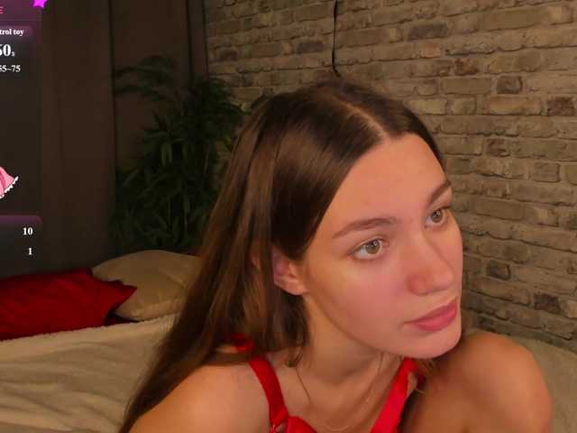 arisollis live cam on BongaCams