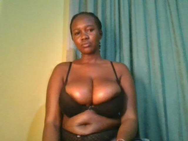 Silkyluna live cam on BongaCams