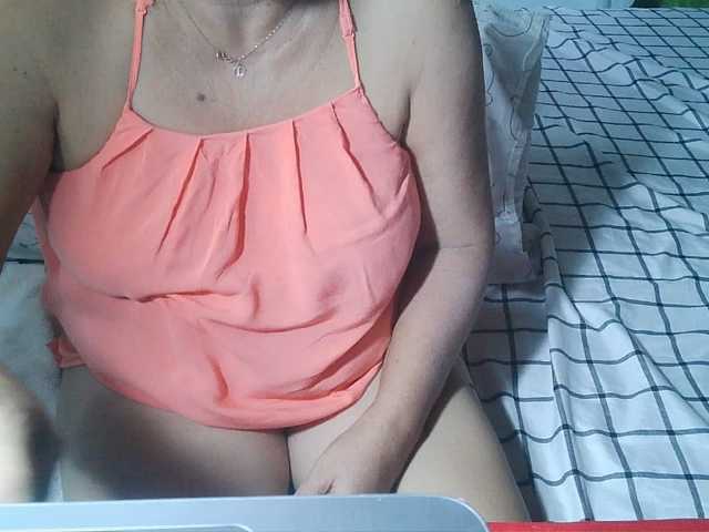 HotMama50 live cam on BongaCams