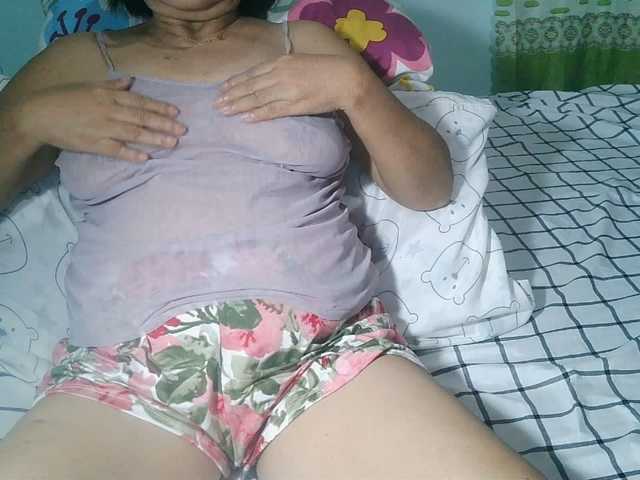 HotMama50 live cam on BongaCams