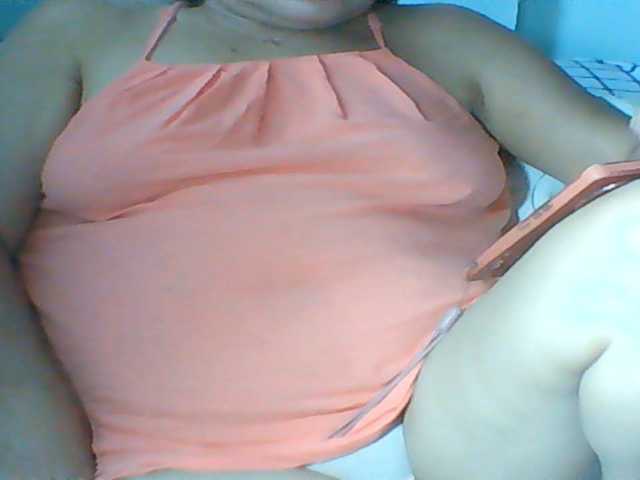 HotMama50, en directo ahora en BongaCams