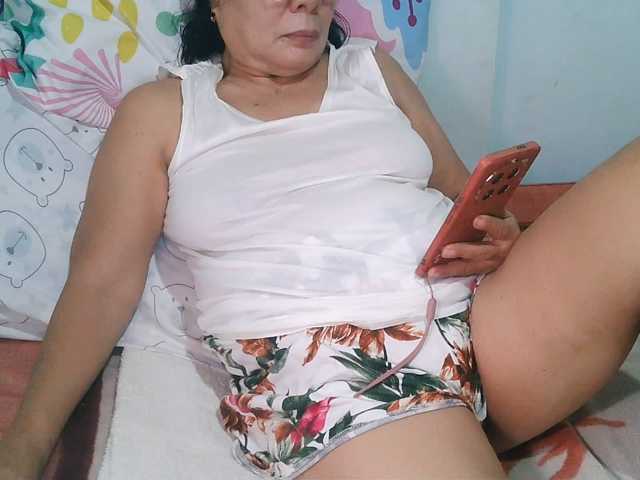 HotMama50 live cam on BongaCams