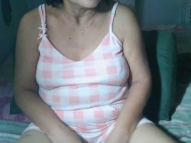 HotMama50 live cam on BongaCams