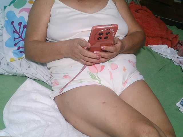 HotMama50 live cam on BongaCams