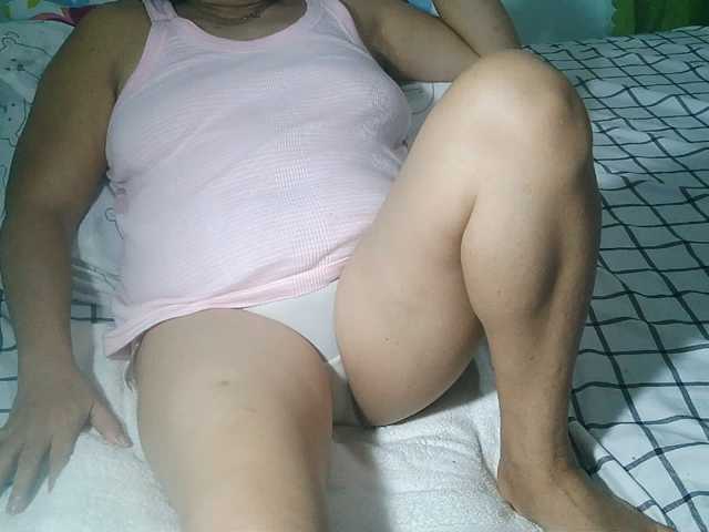 HotMama50 live cam on BongaCams