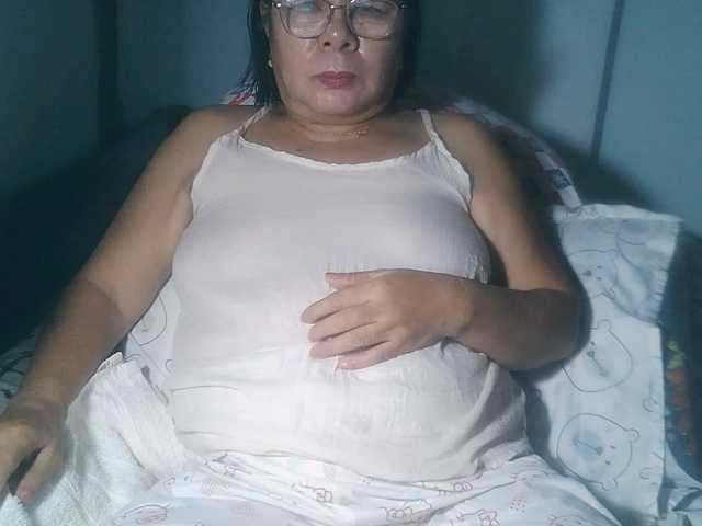 HotMama50 live cam on BongaCams