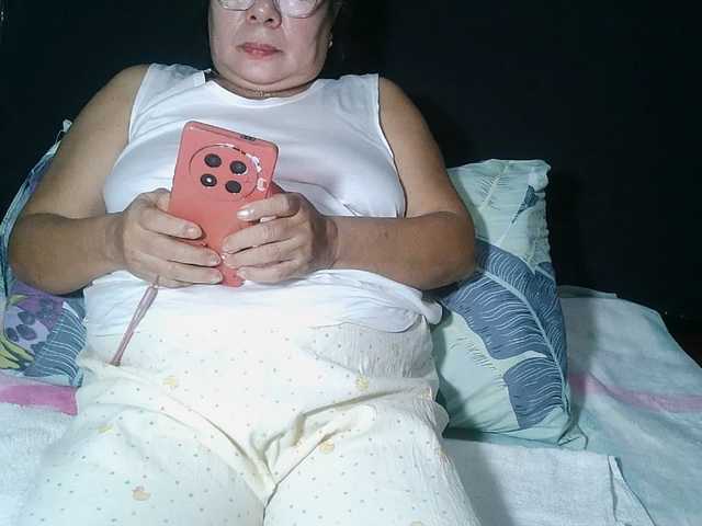 HotMama50 live cam preview