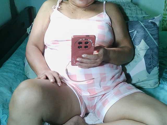 HotMama50 live cam preview