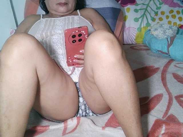 HotMama50 live cam on BongaCams