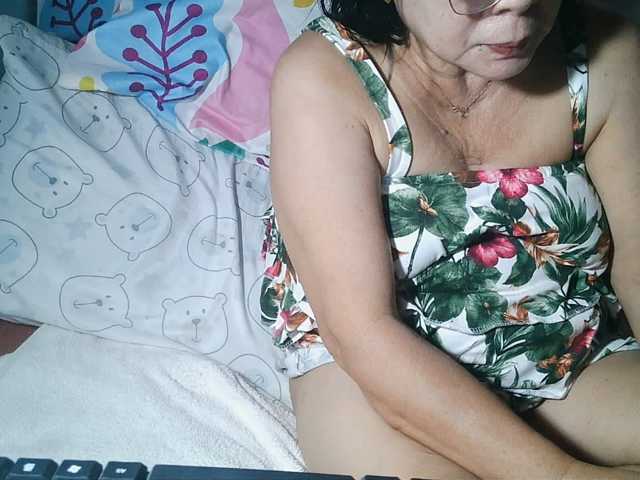 HotMama50 live cam on BongaCams