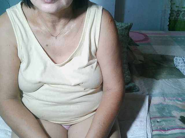 HotMama50 live cam on BongaCams