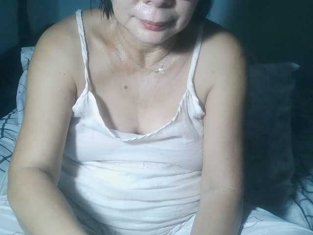 HotMama50 live cam on BongaCams