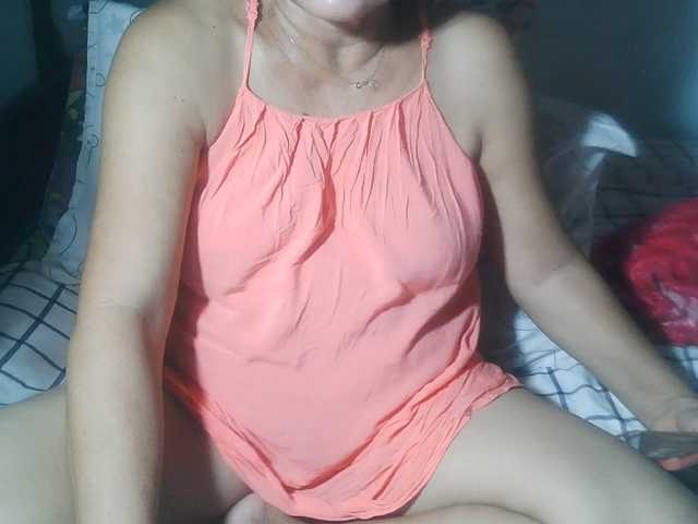 go to chat with HotMama50