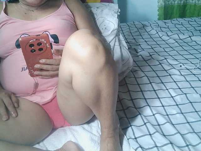 HotMama50 live cam on BongaCams
