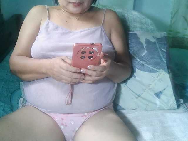HotMama50 live cam on BongaCams