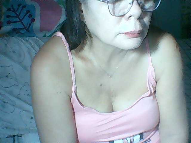 HotMama50 live cam on BongaCams