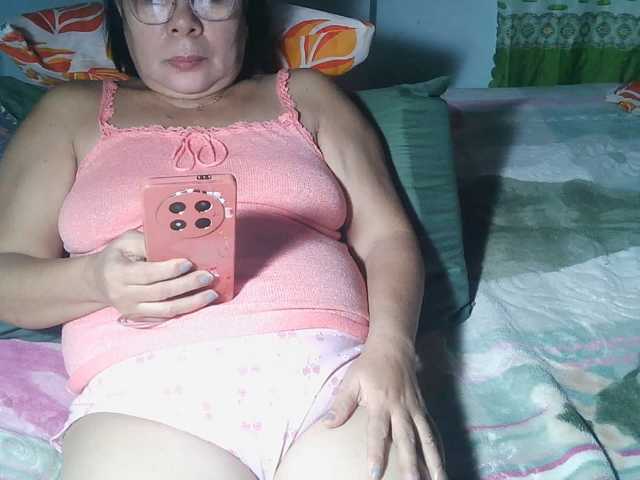 HotMama50 live cam on BongaCams