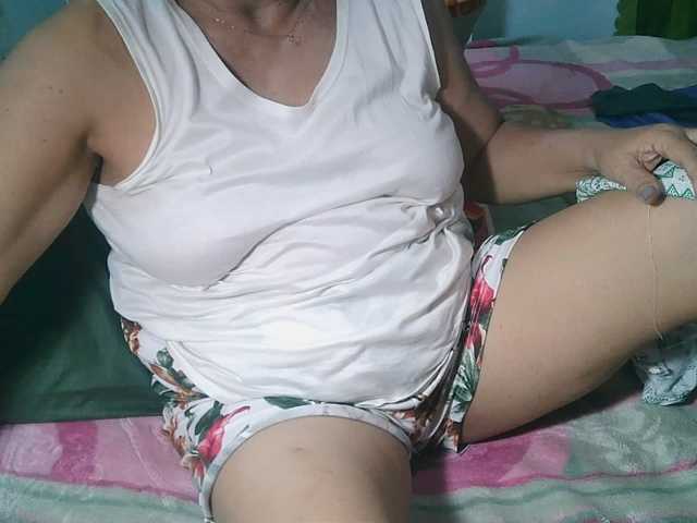 HotMama50 live cam preview