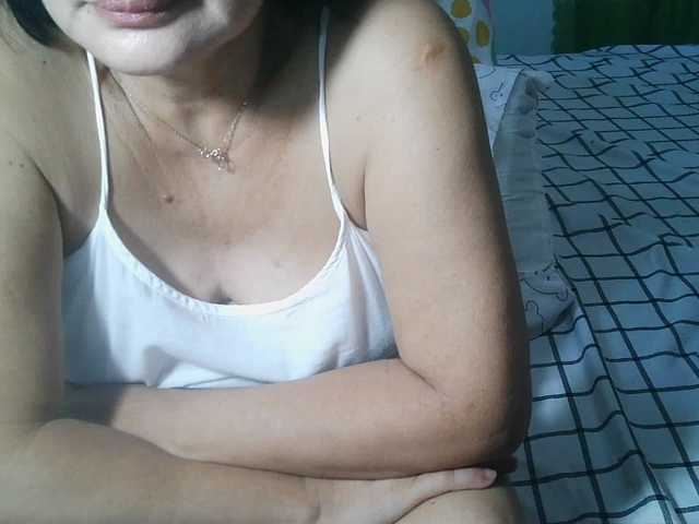 HotMama50 live cam on BongaCams