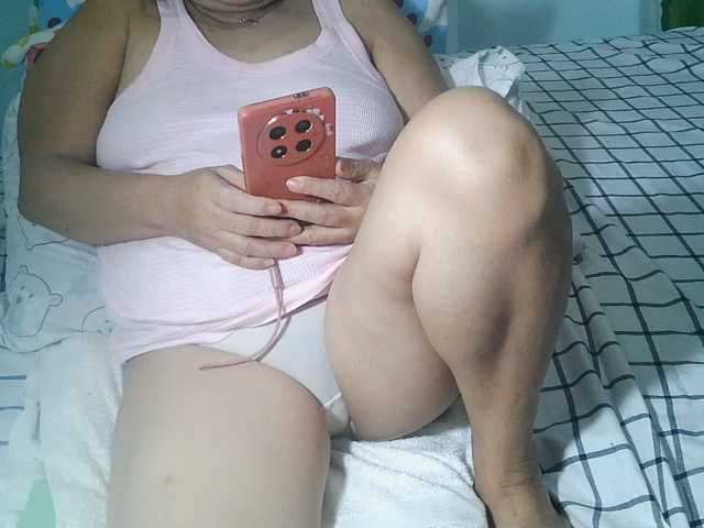 HotMama50 live cam on BongaCams