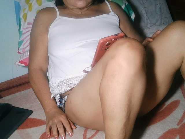 HotMama50 live cam on BongaCams