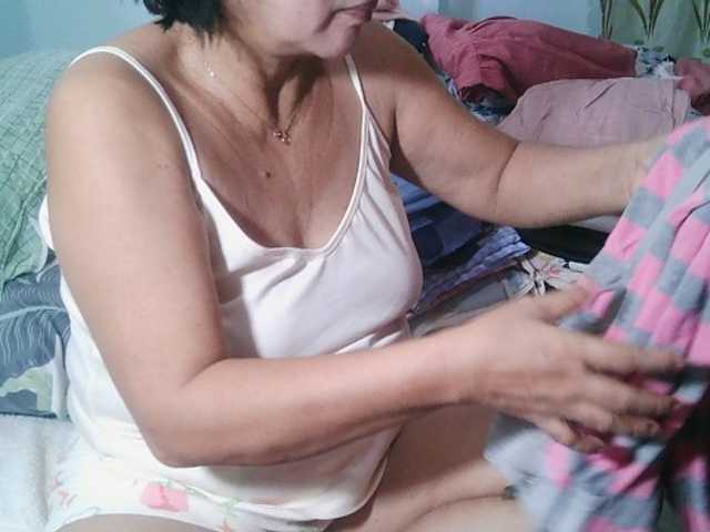 HotMama50 live cam on BongaCams