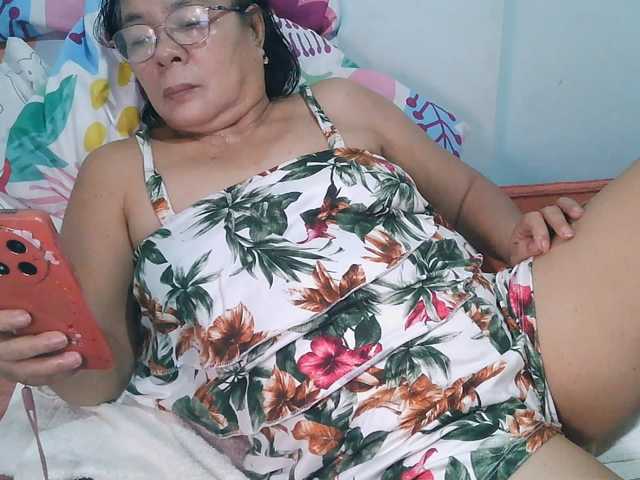 HotMama50 live cam on BongaCams