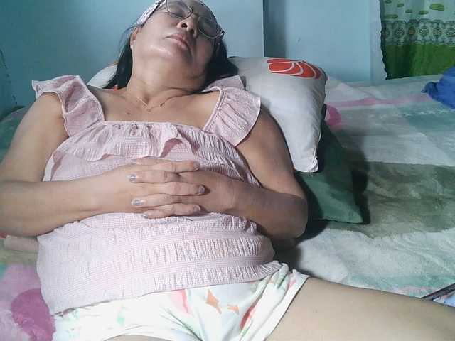 HotMama50 live cam preview