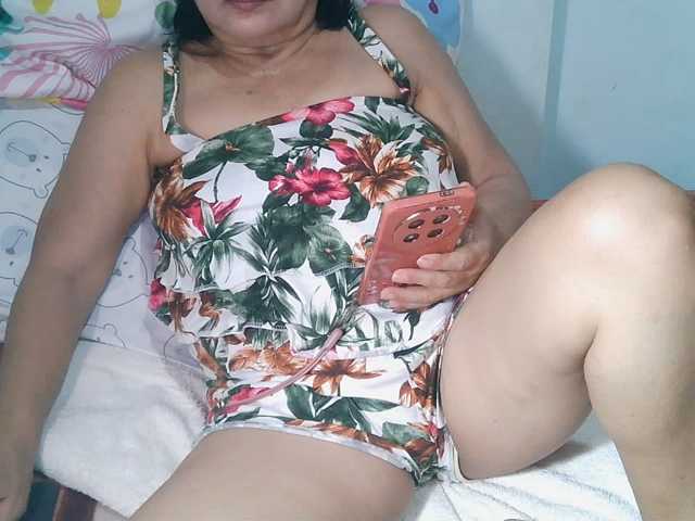 HotMama50 live cam on BongaCams