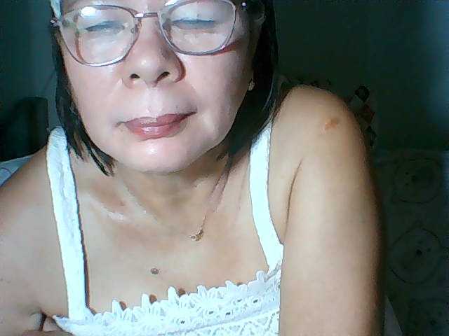 HotMama50 live cam on BongaCams