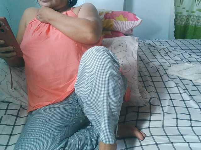 HotMama50 live cam preview