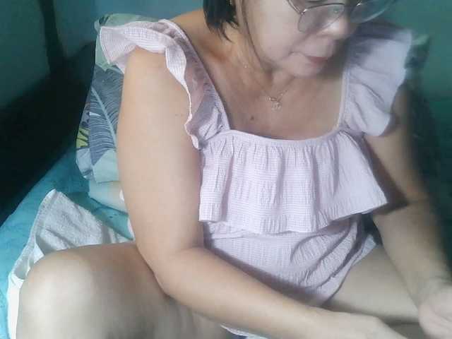 HotMama50 live cam on BongaCams